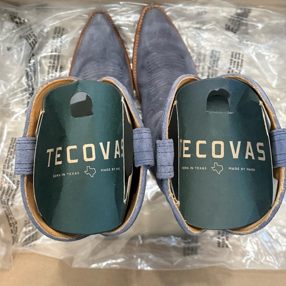 Tecovas - The Annie - Indigo Suede- Discontinued color {Size 6.5} - Picture 4 of 11